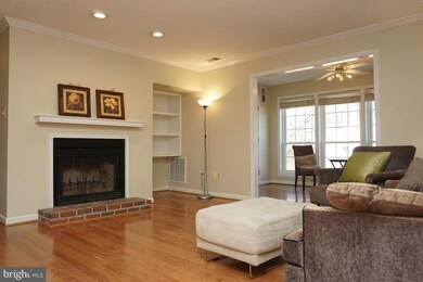 10096 Oakton Terrace Rd unit 100096, Oakton, VA 22124 - photo 6