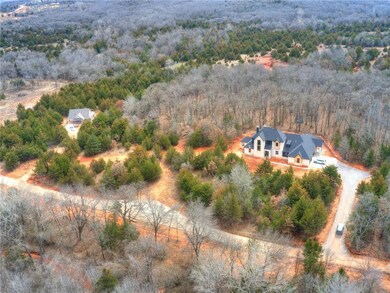 BEAUTIFUL homes in the neighborhood (lot 3)