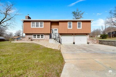 1217 Frontier Ln, Manhattan, KS 66503 - photo 2