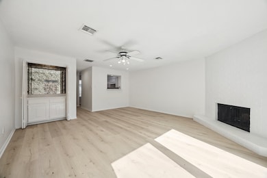 2515 Bering Dr unit 11, Houston, TX 77057 - photo 5