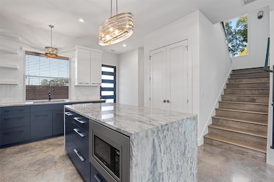 6217 Clovis St unit A, Austin, TX 78741 - photo 4