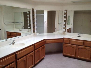 Huge Masterbath