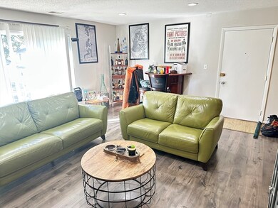 118 Oak Ln unit 10, Brockton, MA 02301 - photo 2