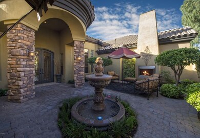 004_Front Courtyard