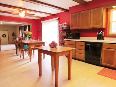 Large Cook's Kitchen