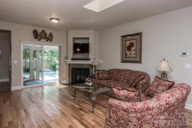 1654 NW Jackpine Ave, Redmond, OR 97756 - photo 5