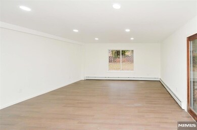 60 Poplar Ave, Hackensack, NJ 07601 - photo 4