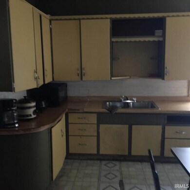 809 Mason St, Elkhart, IN 46516 - photo 3