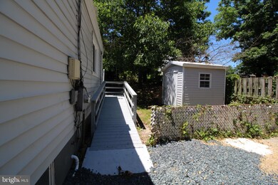 9003 Anna Dr, Clinton, MD 20735 - photo 5