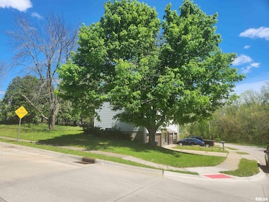 3932 W 13th St, Davenport, IA 52804 - photo 3