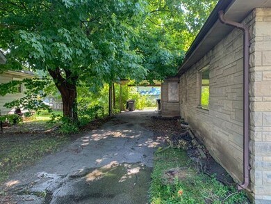 2802 S Hackley St, Muncie, IN 47302 - photo 2