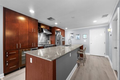 Grand Central at Kennedy West unit 1228, Tampa, FL 33602 - photo 4