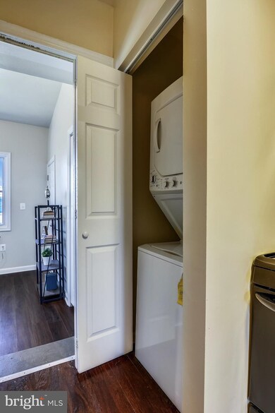 3915 9th St NE unit 3, Washington, DC 20017 - photo 6