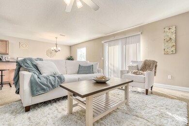 819 Sugar Plum Ln-Shalimar-LoRes-9