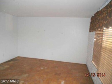 1553 Harford Square Dr, Edgewood, MD 21040 - photo 5