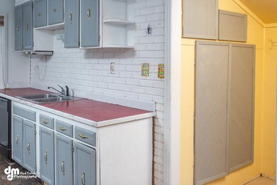 Kitchen_DMD_1589-SMALL