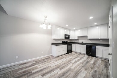 Dining/Kitchen