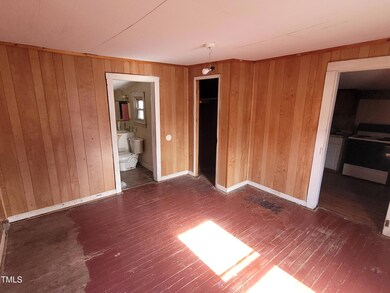 5- Bedroom