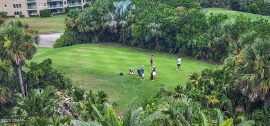 Oceans Cloverleaf unit 5B4, Daytona Beach Shores, FL 32118 - photo 4