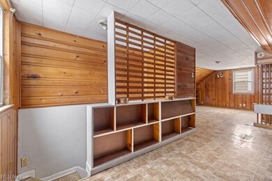 18119 Mapleboro Ave, Maple Heights, OH 44137 - photo 6