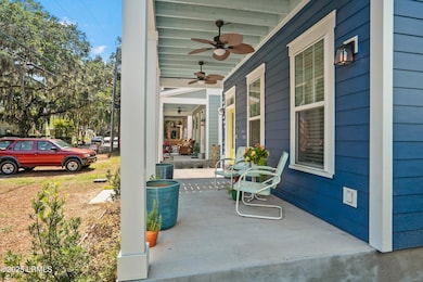 1008C 12th St, Port Royal, SC 29935 - photo 5