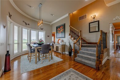 572 Klenc Rd, Springdale, AR 72762 - photo 3