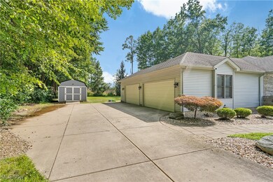 5537 Walnut Grove Cir, Struthers, OH 44471 - photo 7