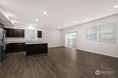 18778 Lipoma Place E unit 998, Puyallup, WA 98374 - photo 3