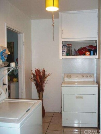 Indoor laundry room
