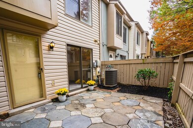 9467 Chadburn Place, Montgomery Village, MD 20886 - photo 3