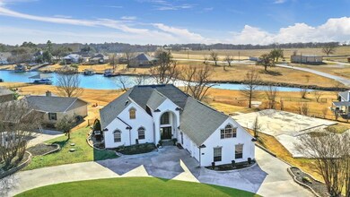 607 Kiowa Dr W, Gainesville, TX 76240 - photo 3