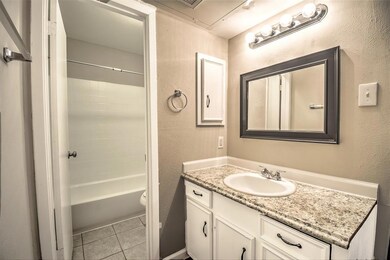 5656 Live Oak St unit 104, Dallas, TX 75206 - photo 6