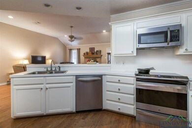 1707 Peach St, Kilgore, TX 75662 - photo 4