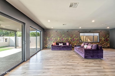 9046 N 28th St unit 4, Phoenix, AZ 85028 - photo 4