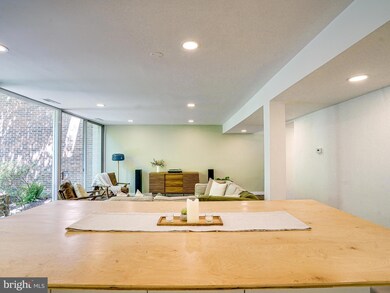 11513 Maple Ridge Rd, Reston, VA 20190 - photo 6