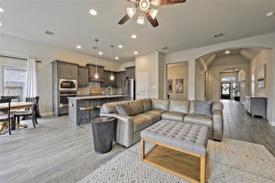 17098 Crimson Crest Dr, Conroe, TX 77302 - photo 6