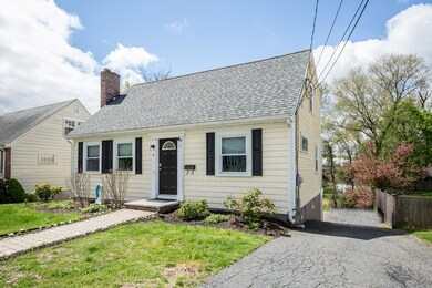 8 Chesbrough Rd, West Roxbury, MA 02132 - photo 2