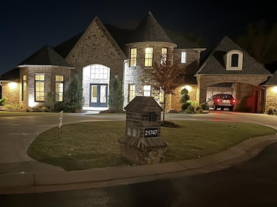 21747 Coffee Tree Cir, Edmond, OK 73012 - photo 4