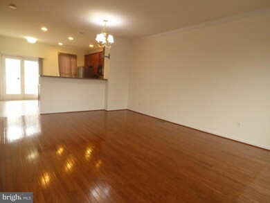 25333 Crossfield Dr, Chantilly, VA 20152 - photo 6