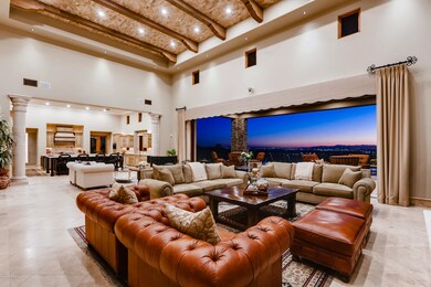LOVELY INDOOR/OUTDOOR LIVING