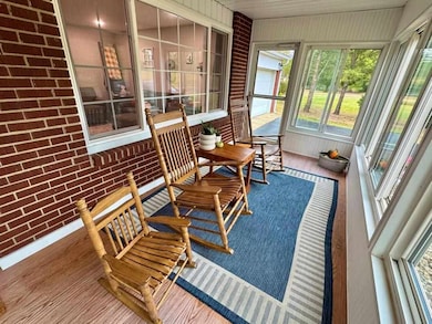 708 N Fairoaks Dr, New Castle, IN 47362 - photo 4