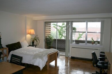 9 Hawthorne Place unit 8G, Boston, MA 02114 - photo 3