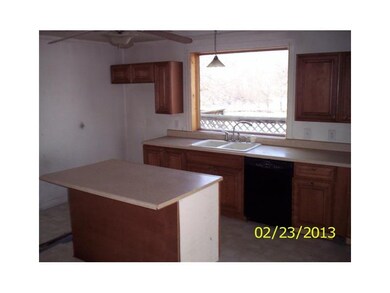 202 S Walnut St, Roachdale, IN 46172 - photo 4