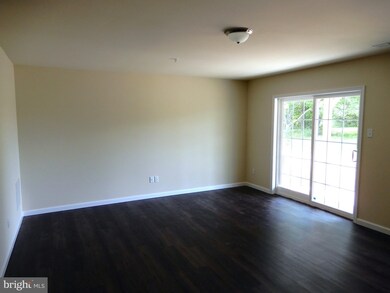 816 Summer Ave, Lansdale, PA 19446 - photo 5