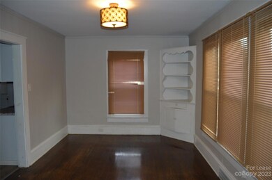 512 Queens Ct, Statesville, NC 28677 - photo 5