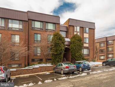 104 Roberts Ln unit 101, Alexandria, VA 22314 - photo 2