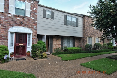 6338 Briar Rose Dr unit 188, Houston, TX 77057 - photo 3