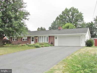 83 Kennedy Dr, Chambersburg, PA 17201 - photo 2