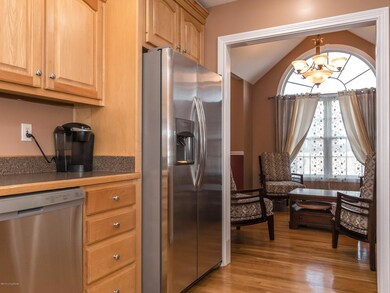 7002 Catalpa Springs Dr, Louisville, KY 40228 - photo 7