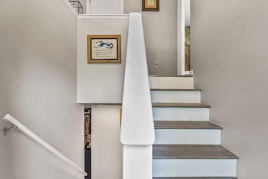 mls-1129 Coventry Cir-8